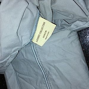 Pair of Kohl's Luxury Collection Queen Pillowcases